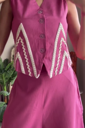Pockets in Dresses? Now That’s What We Call Smart Fashion!